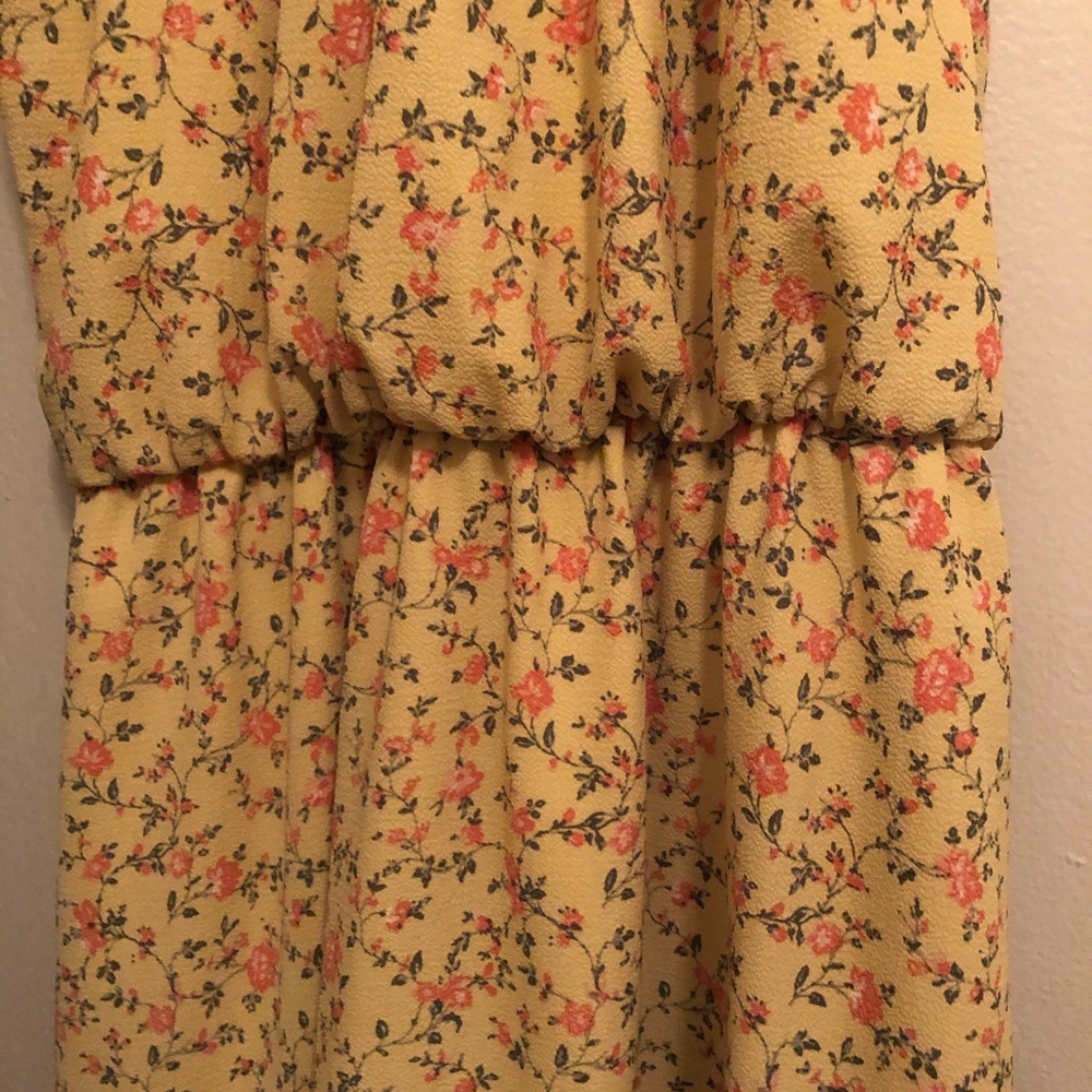 Dress - Picture 2 of 4